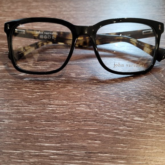 John Varvatos Other - John Varvatos Frame V415 Black